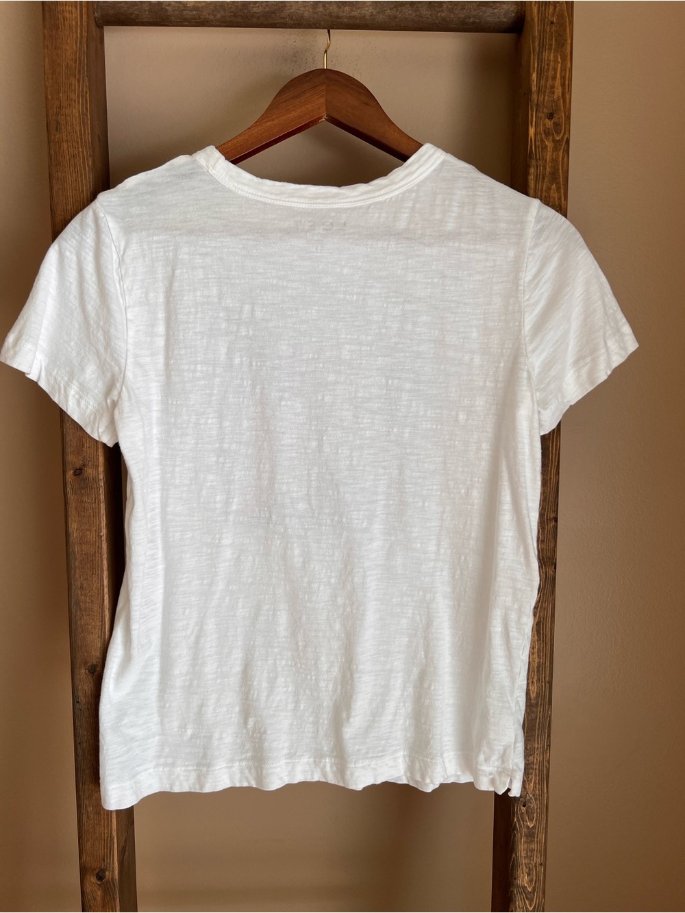 Loft Embroidered Tee with Colorful Beach Motif - Picture 2 of 5